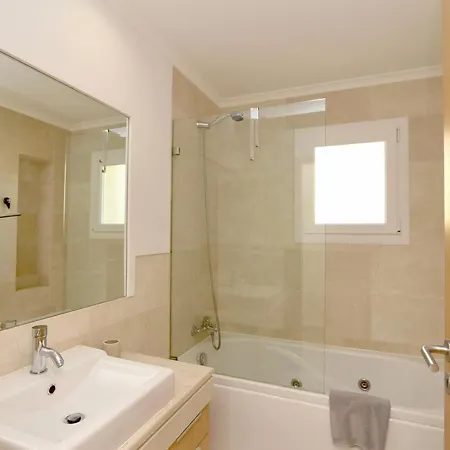 Bolivia-cleverdetails فيلة *