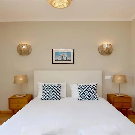 فيلة Bolivia-cleverdetails